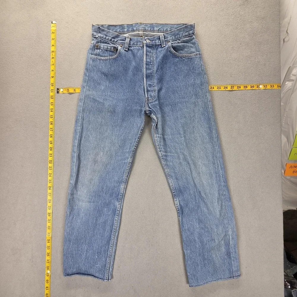 Vintage Levis 501 Jeans Mens Blue Straight Made In USA Button Fly Fits 30x27